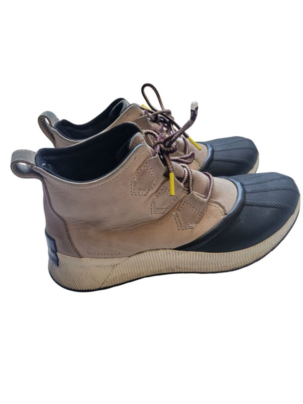 SOREL Out 'N About III Classic boots taupe suede upper black rubber Shell Sz 8.5 - Picture 4 of 9